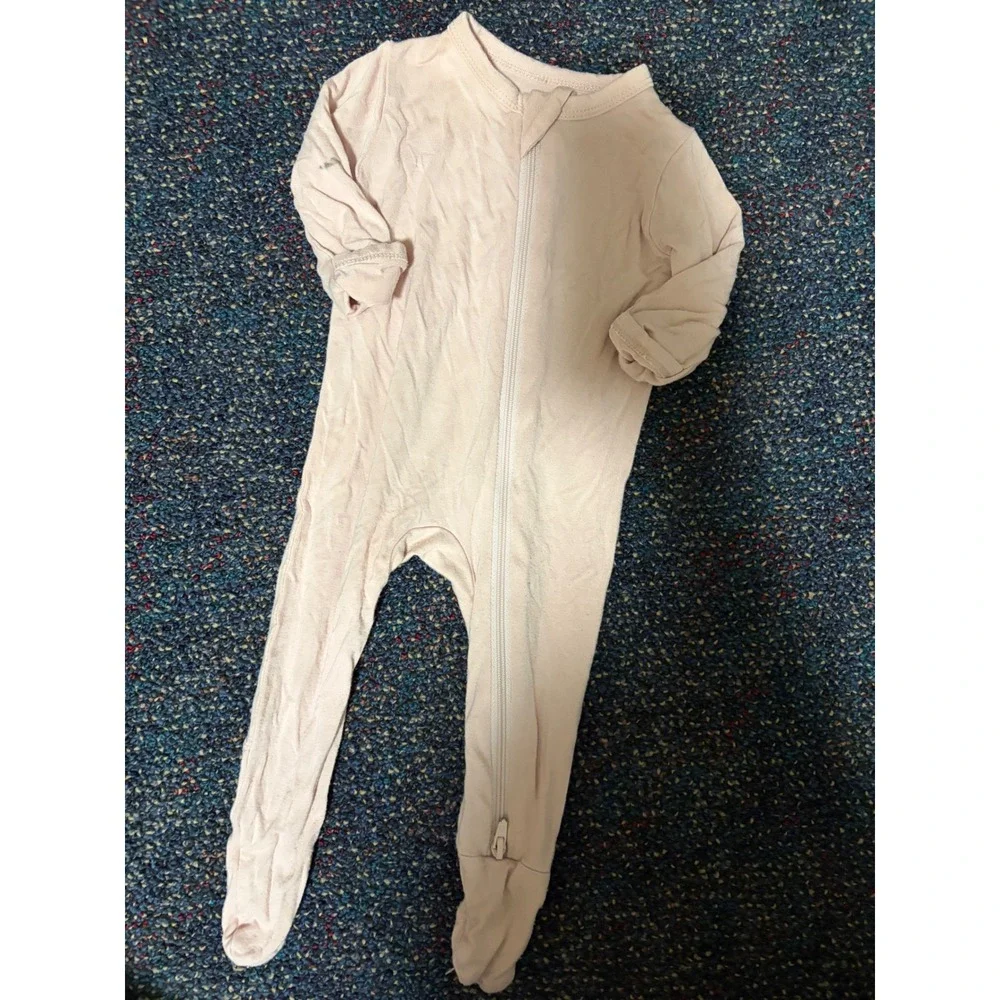 Kyte Baby Bamboo Footie Sleeper Blush Pink 0-3 Months Two Way Zip Pajamas